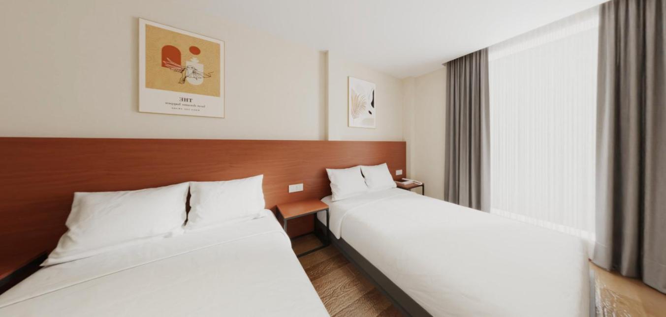 Vista Hotel كامبار الغرفة الصورة
